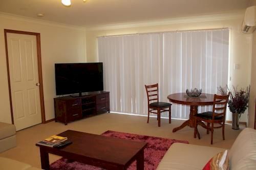 Windsor Hotel Motel Далби Екстериор снимка
